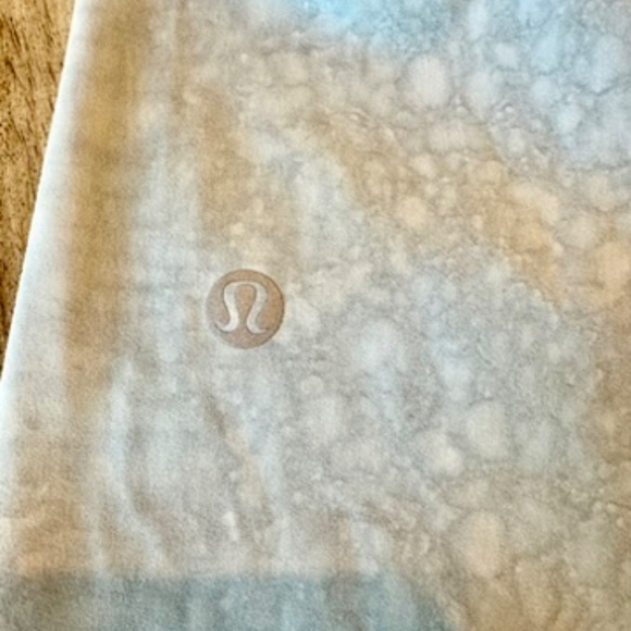 Lululemon Fast and Free Tights - Picture 6 of 11